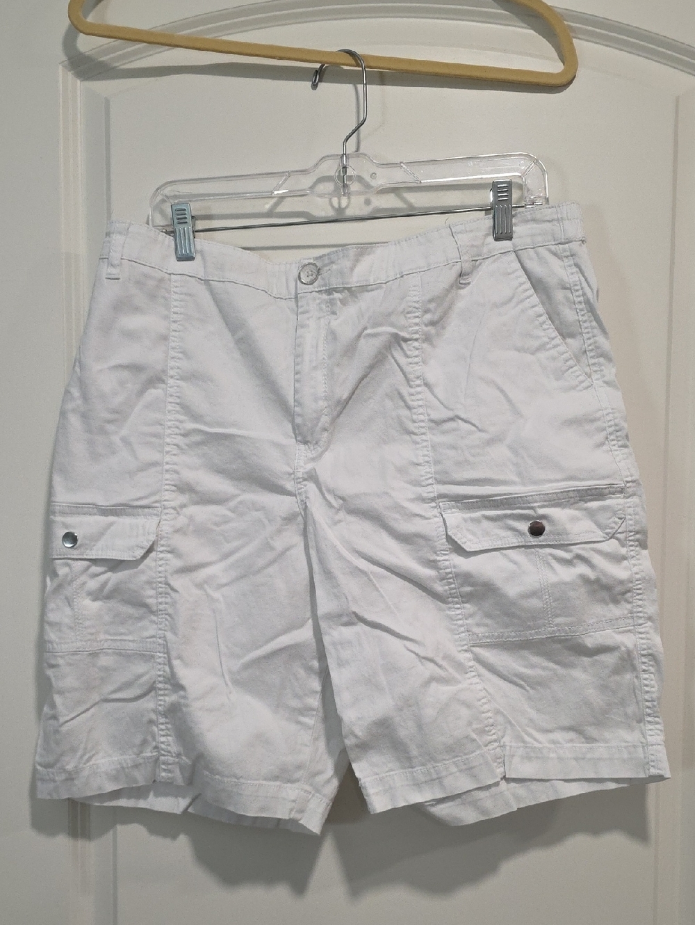 Karen Scott White Women's Cargo Shorts with Flap Pockets